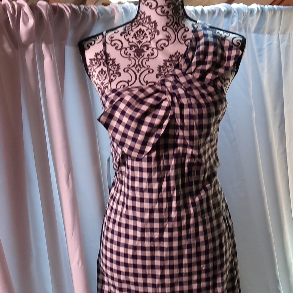 Dress - Picture 5 of 5
